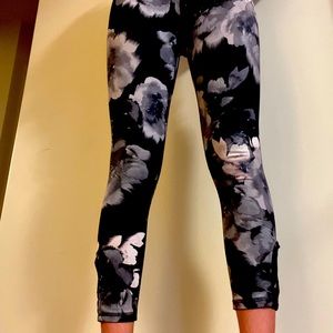 Old navy flower leggings!